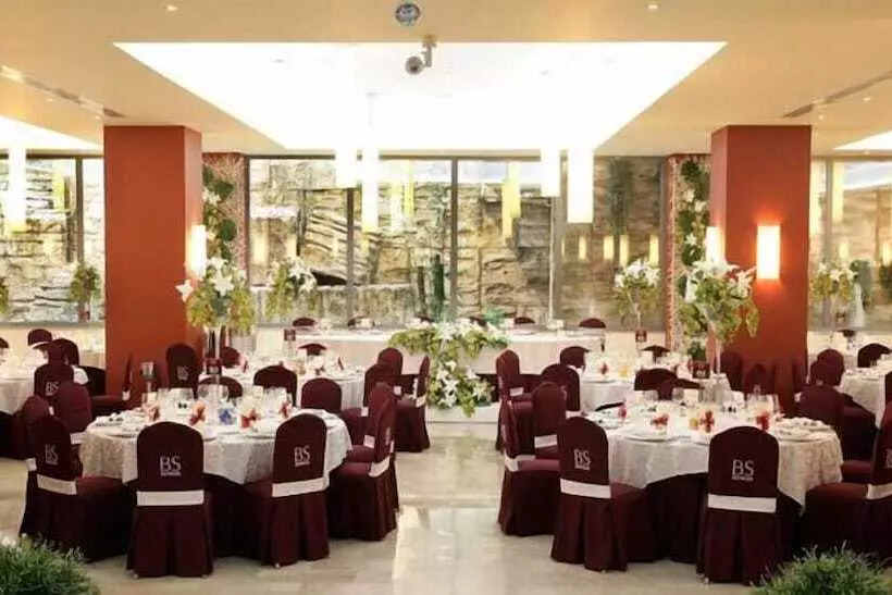 فندق Bs Capitulaciones