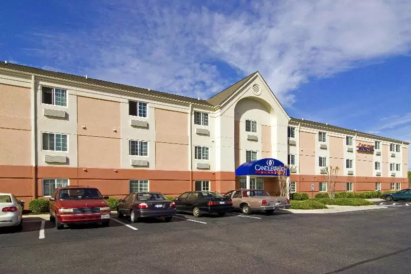 هتل Candlewood Suites Ft Lee Petersburg Hopewell By Ihg