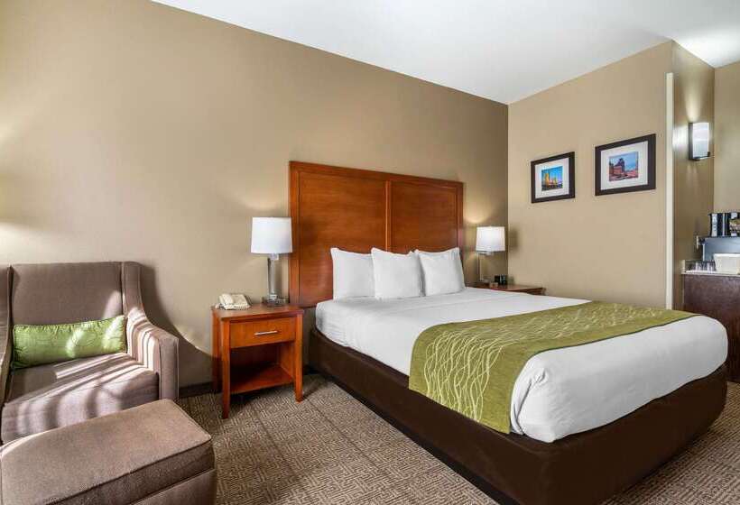 هتل Comfort Inn & Suites Sacramento University Area