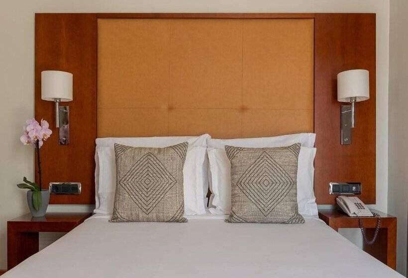 هتل Dom Carlos Liberty