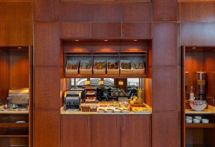 هتل Dom Carlos Liberty