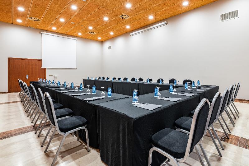 ホテル Eurostars San Lazaro