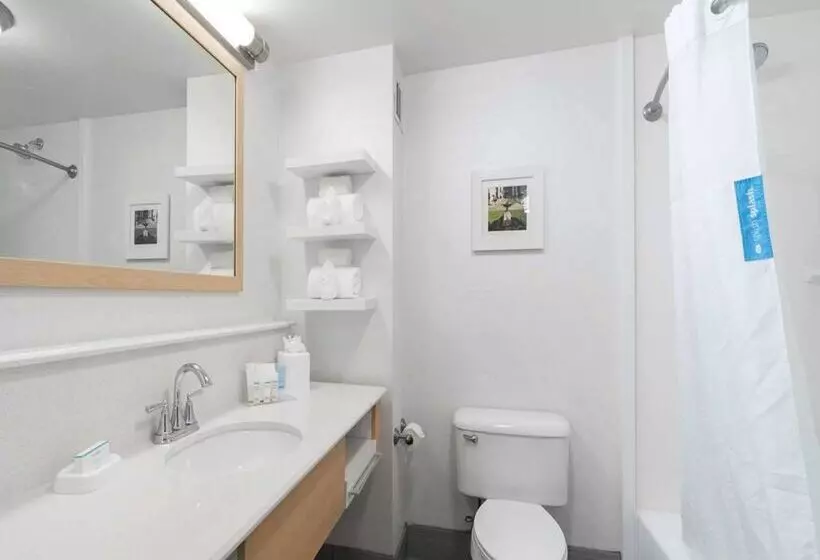 Отель Hampton Inn & Suites Modesto Salida