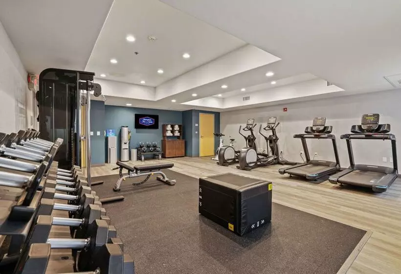 Отель Hampton Inn & Suites Modesto Salida