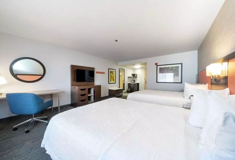 Отель Hampton Inn & Suites Modesto Salida