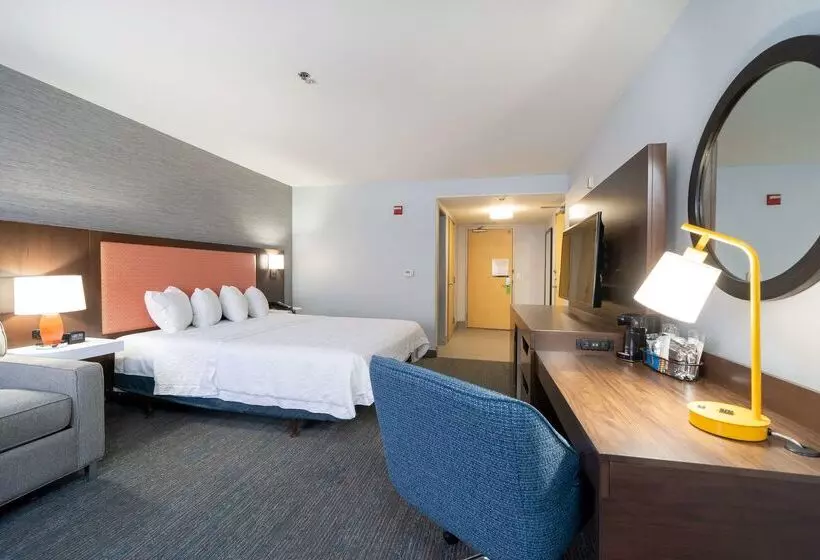 Отель Hampton Inn & Suites Modesto Salida