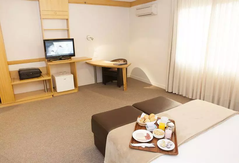 فندق Intercity Premium Gravataí