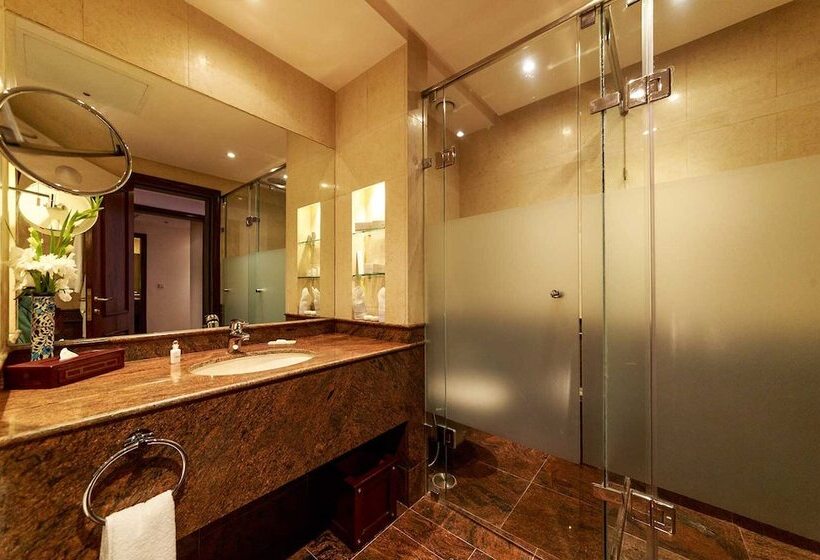 هتل Islamabad Serena