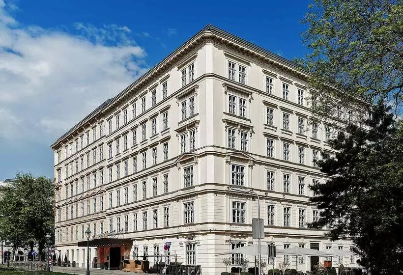 Отель Le Méridien Vienna