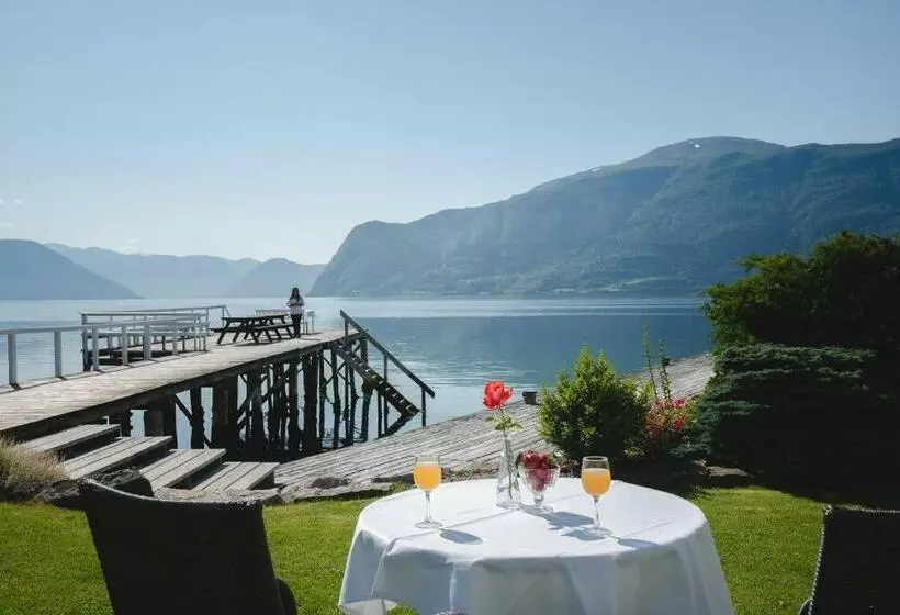 Leikanger Fjordhotel   Unike Hoteller