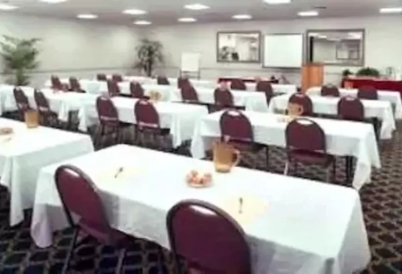 هتل Monumental Movieland