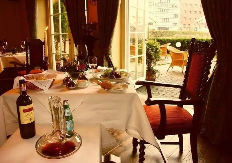 ホテル Podewils Old Town Gdansk