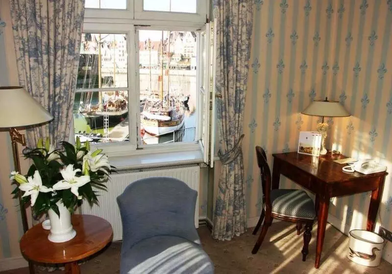 ホテル Podewils Old Town Gdansk