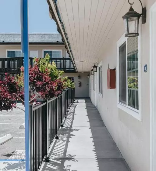 酒店 Sea Air Inn & Suites   Downtown   Restaurant Row