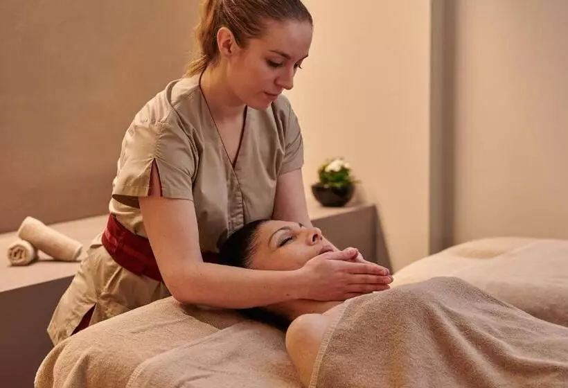 בית מלון כפרי & Spa Vacances Bleues Le Splendid