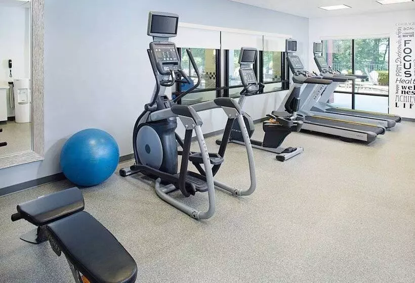 هتل Springhill Suites Manchesterboston Regional Airport