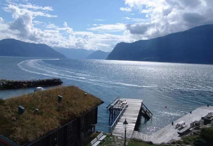 Leikanger Fjordhotel   Unike Hoteller