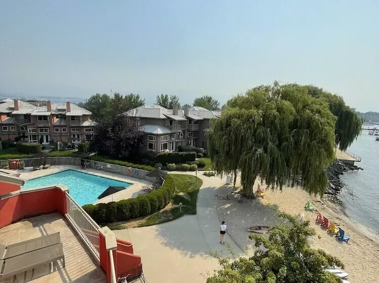 Manteo At Eldorado Resort