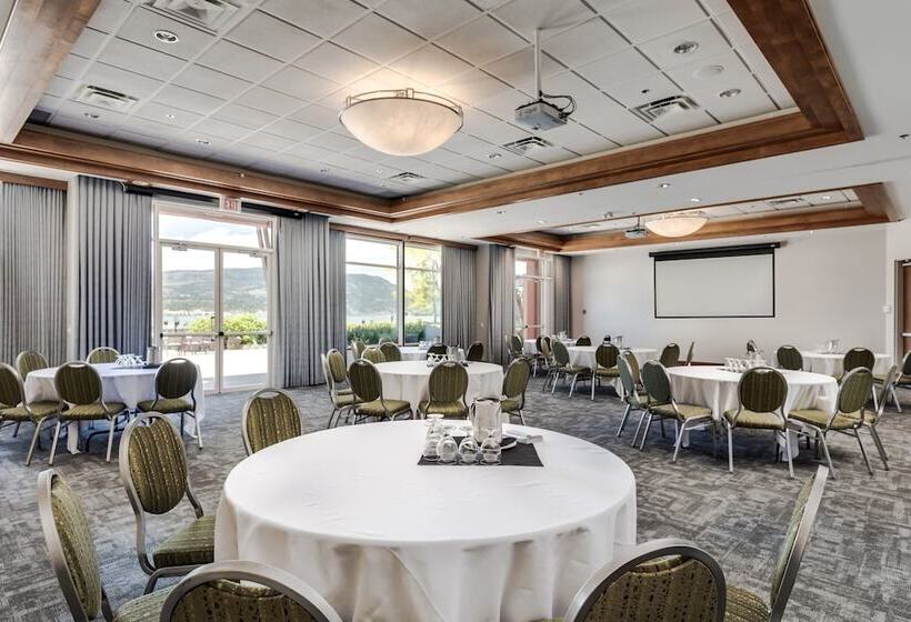 Manteo At Eldorado Resort