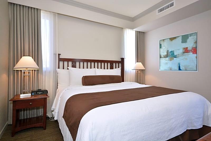 Manteo At Eldorado Resort