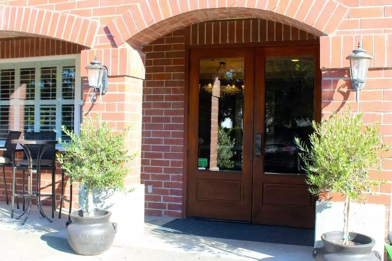 Курорт Bel Abri Napa Valley Inn