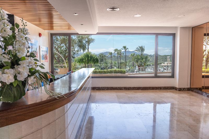 渡假胜地  Club Cala Romani