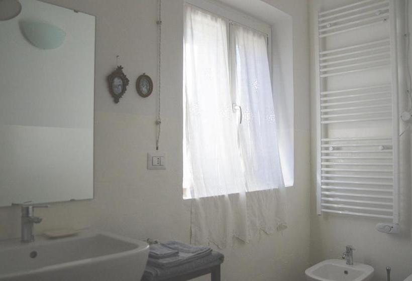 تختخواب و صبحانه Le Persiane Verdi