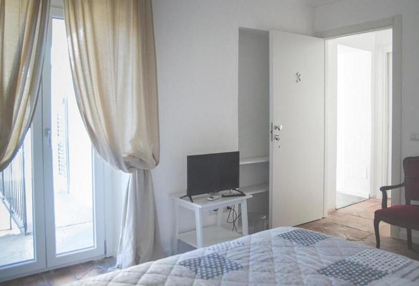 تختخواب و صبحانه Le Persiane Verdi