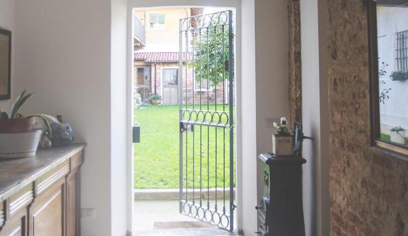 تختخواب و صبحانه Le Persiane Verdi