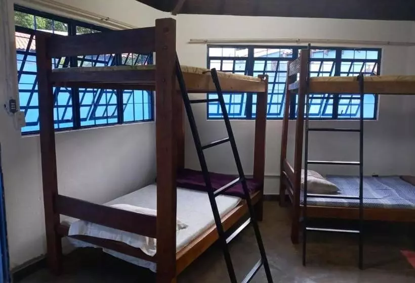 Hostel E Camping Jardim Da Mata