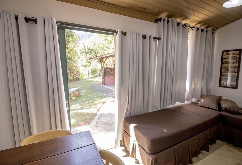 ホテル Fazenda Cachoeira Da Furna