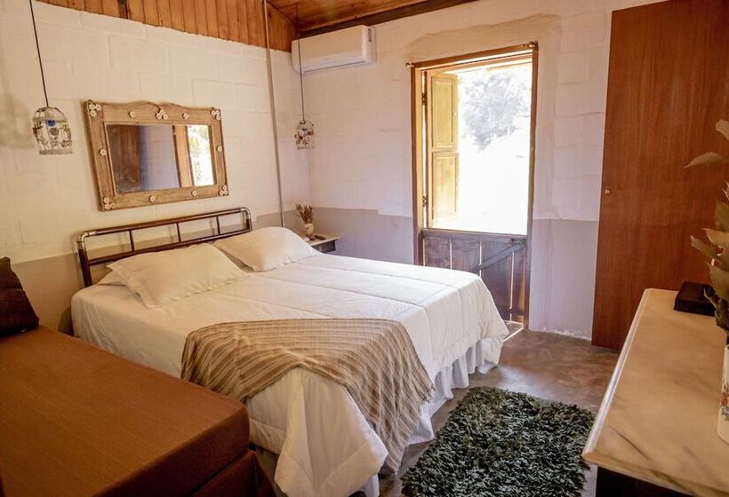 ホテル Fazenda Cachoeira Da Furna