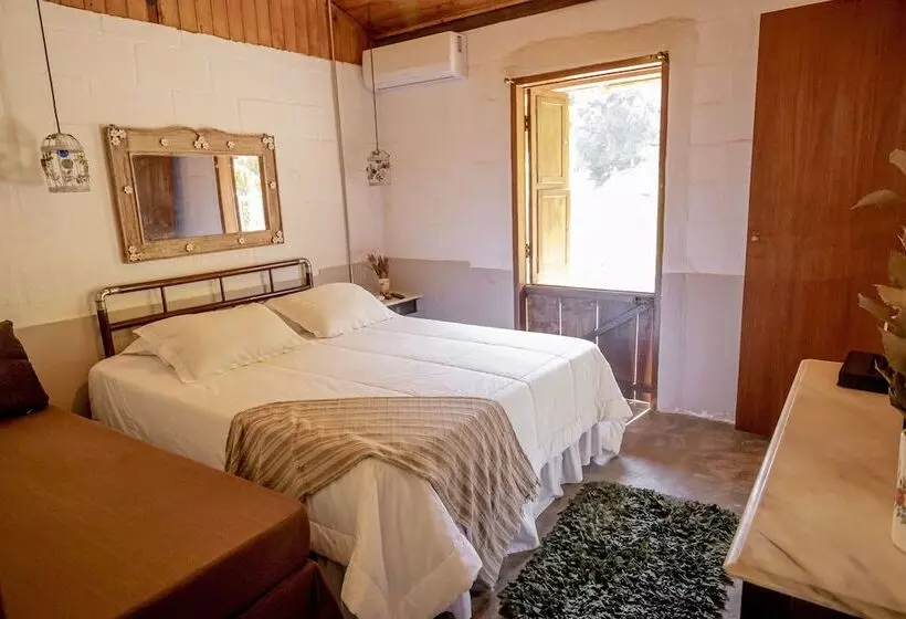 ホテル Fazenda Cachoeira Da Furna