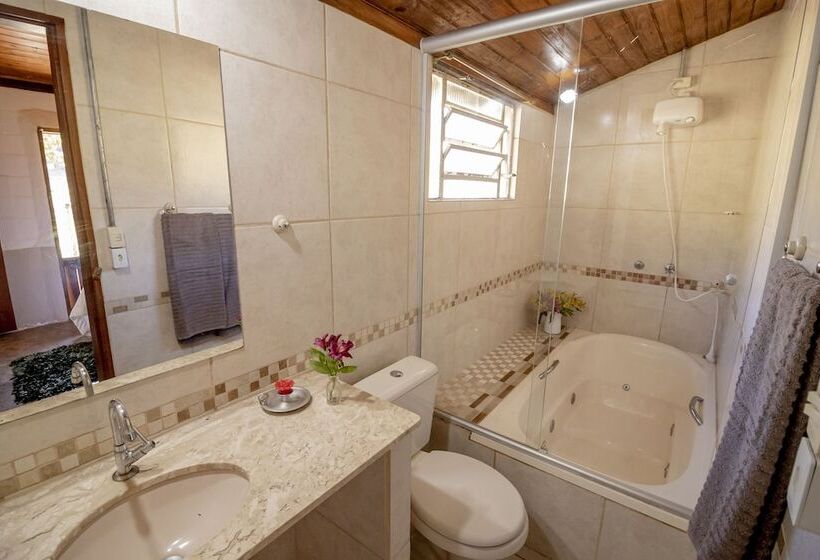 ホテル Fazenda Cachoeira Da Furna