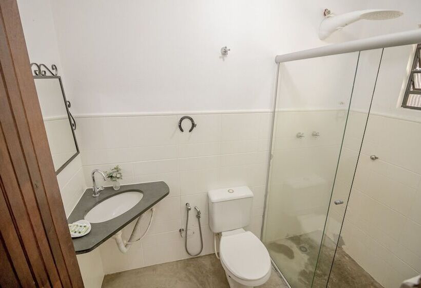 ホテル Fazenda Cachoeira Da Furna