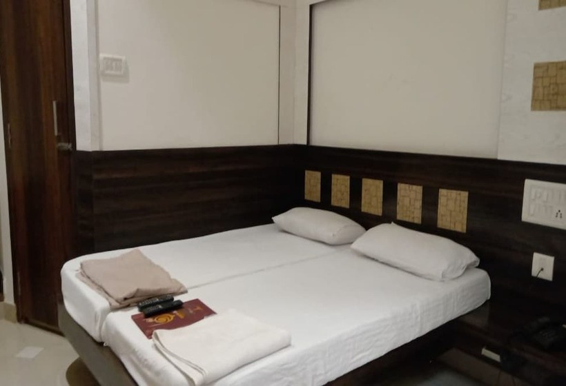 בית מלון כפרי Harsh Regency