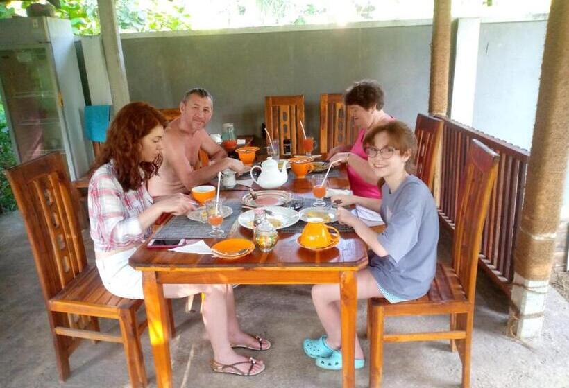 ホテル Inn Sea Horizon Ahungalla