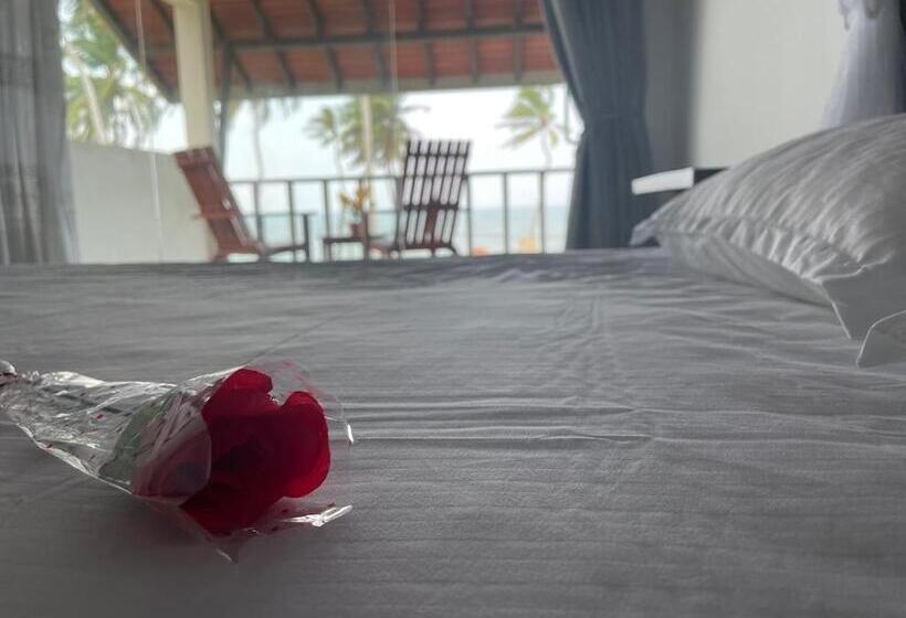 فندق Isamar Front Beach