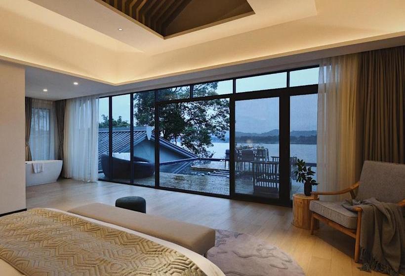 בית מלון כפרי Solo Wandering Leshan