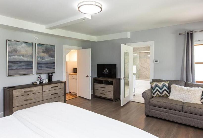 Skylaranna Resort & Spa