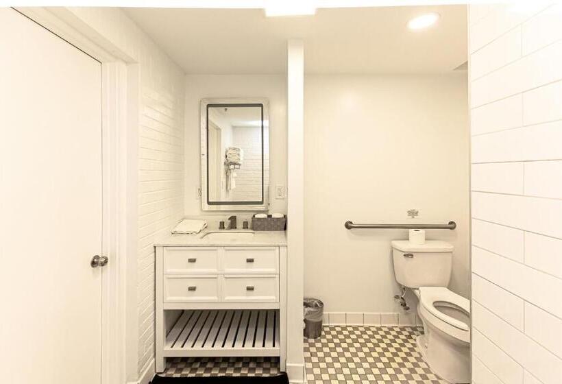 Skylaranna Resort & Spa