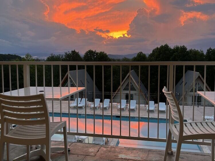 Skylaranna Resort & Spa