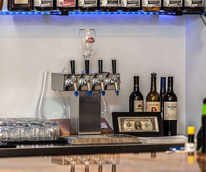 Skylaranna Resort & Spa