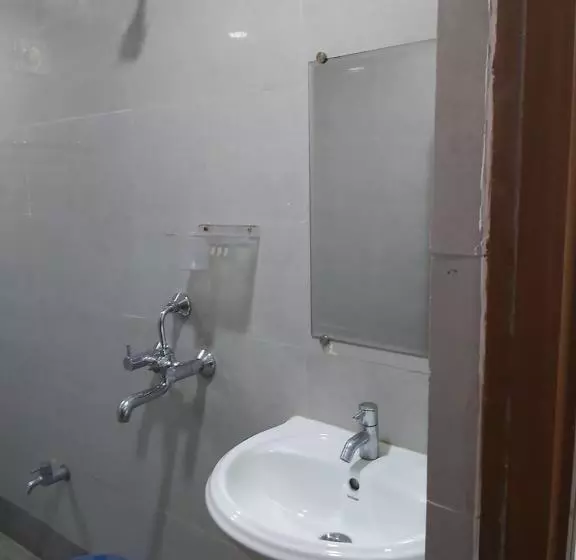 Retkeilymaja Sahasra Dla