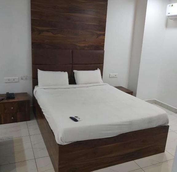 ユースホステル Sahasra Dla