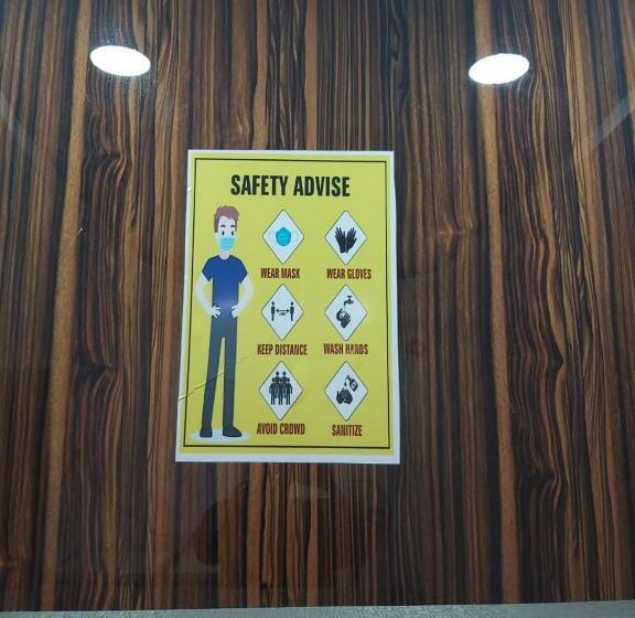 ユースホステル Sahasra Dla