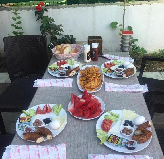 تختخواب و صبحانه Honor A Pansiyon