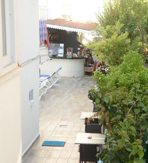 تختخواب و صبحانه Honor A Pansiyon