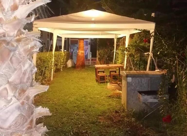 تختخواب و صبحانه Honor A Pansiyon