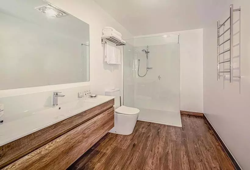 Aamiaismajoitus (B&B) Langsford Luxury